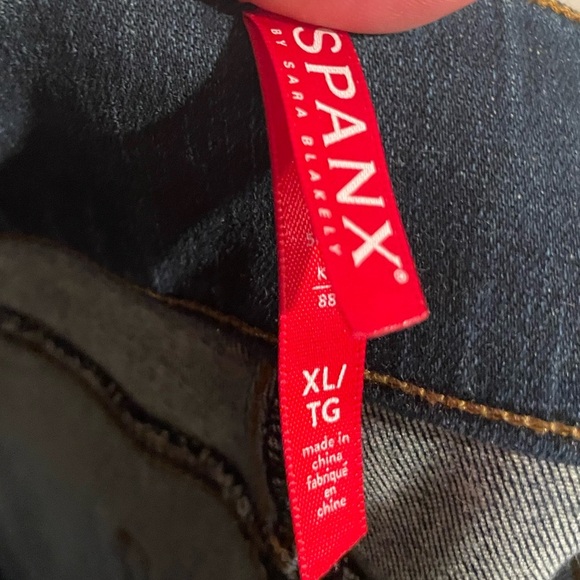 Spanx Distressed Ankle Skinny Jeans Medium Wash Size XL - Picture 4 of 7